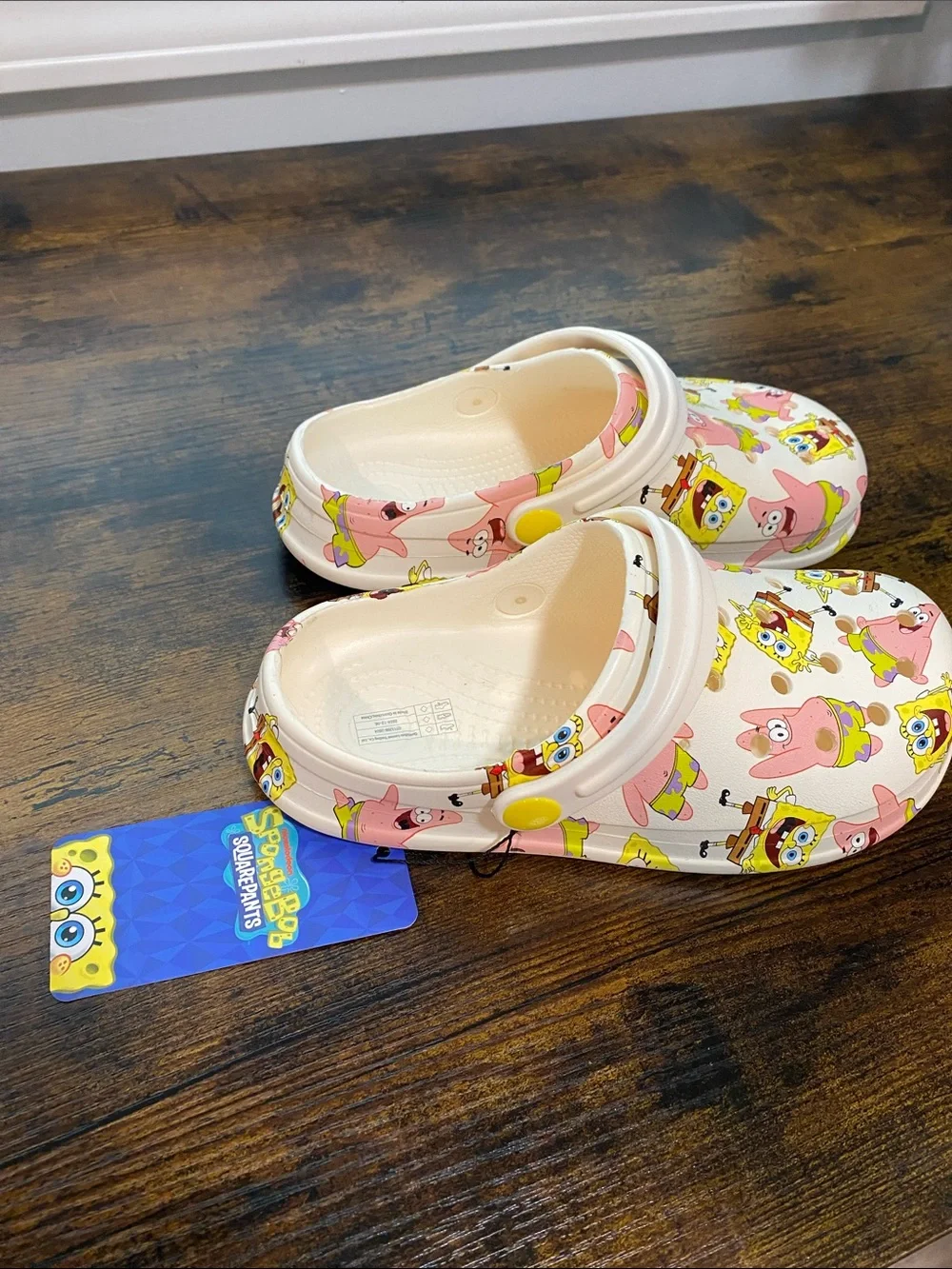 SpongeBob Squarepants Pale Pink Kids Cartoon Clog Shoes NWT Youth size ( 1-1.5)